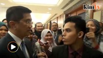 Azmin enggan ulas terbabit dakwaan 'plot halang Anwar jadi PM'