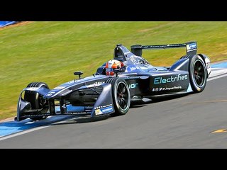 First Look: Jaguar Formula E Car Pre-Season Testing