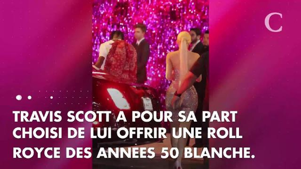 PHOTOS. Kylie Jenner : Rolls Royce, quad rose, fleurs... ses fabuleux cadeaux d'anniversaire