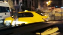 Beyoğlu'nda uyuşturucu madde kullanan taksici aracının başında böyle sızdı