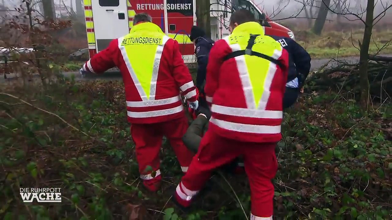 Stalker schlägt zu: Unheimlicher Fund im Nebel-Wald | TEIL 1/3 | Die Ruhrpottwache | SAT.1 TV
