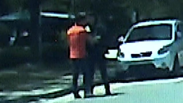 마트 강도 미수범, 경찰과 도심 추격전 끝에 붙잡혀 / YTN