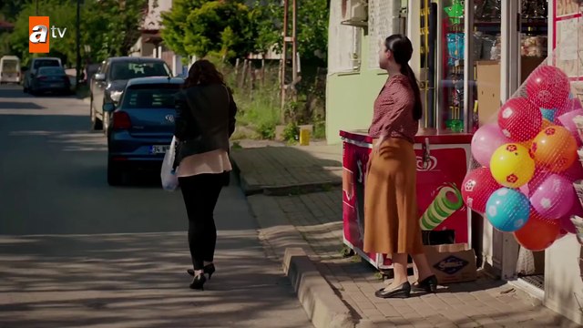 Banu ile Mesude’nin büyük kavgası! - Kırgın Çiçekler 47.Bölüm