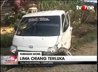 Mobil Pickup Tabrak Minibus, 5 Orang Luka-luka