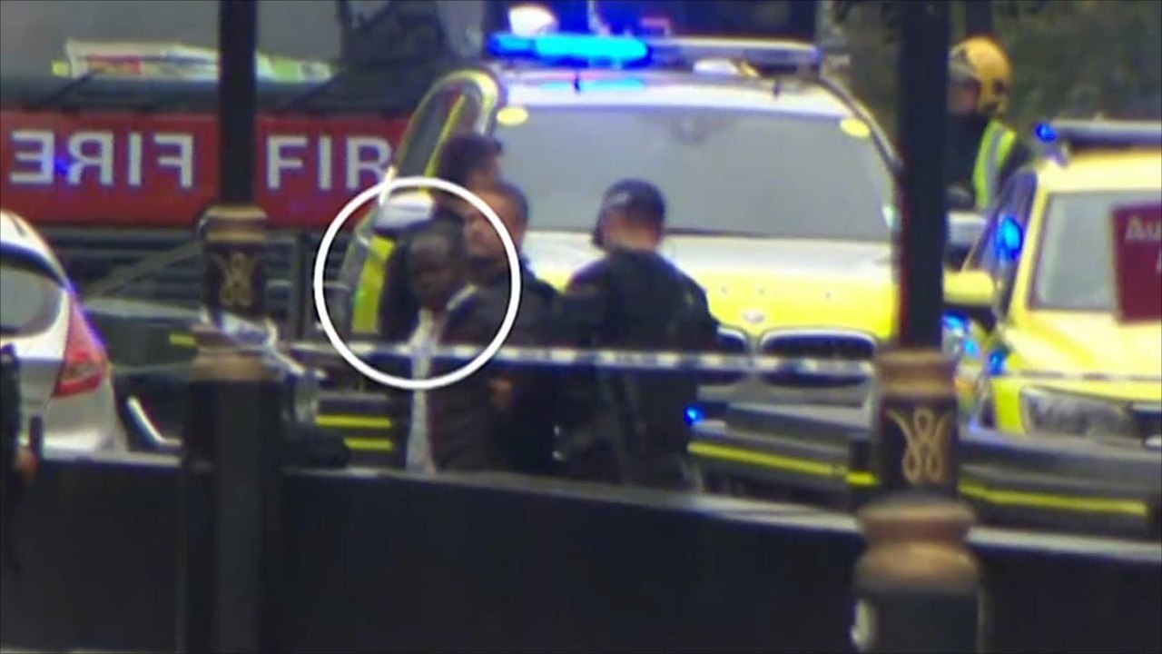 القبض على منفذ حادثة الدهس أمام البرلمان البريطاني