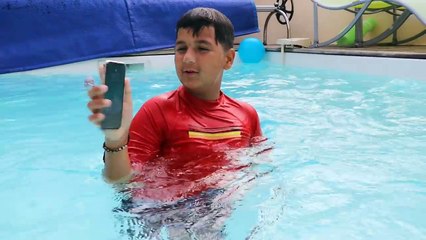 Je teste mon iPhone x sous l'eau ,adel sami les boys tv
