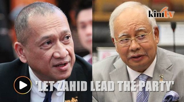 Nazri: Najib should keep a distance from Umno