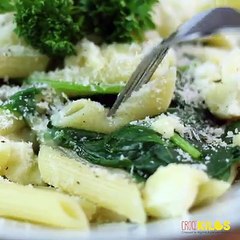Pâtes camembert-épinard : une association originale mais délicieuse ! :-)LA recette exclusive sur