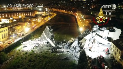 استمرار البحث عن ناجين ليلا بعد كارثة انهيار الجسر في جنوى