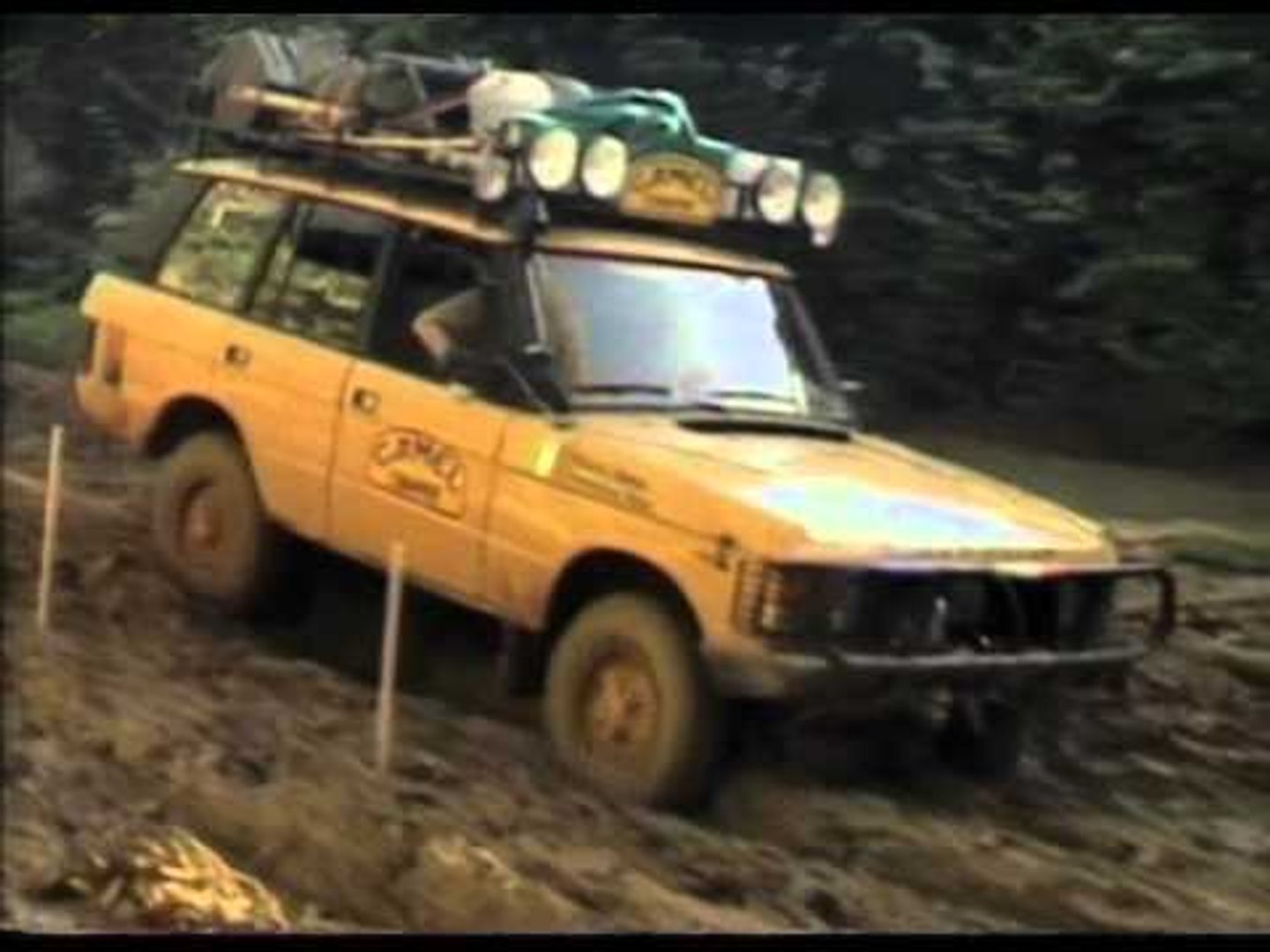 WELCOME to the JUNGLE! 1980s Camel Trophy Adventure! Range Rover - Land  Rover - video Dailymotion