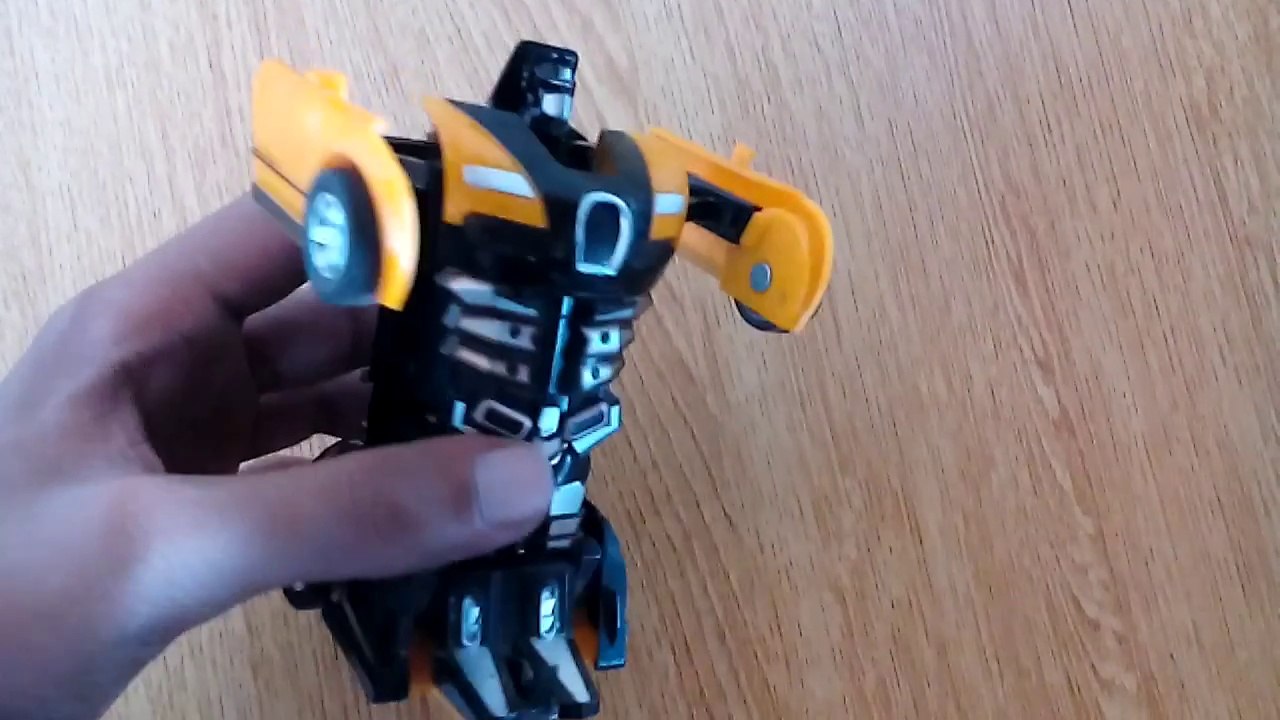 Bugatti Veryon Robot Car Review [U.P]