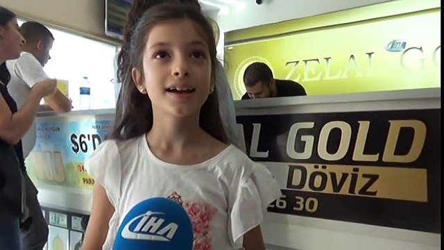 8 Yaşındaki Güneş Kumbarasındaki Dolarları Bozarak Türk Lirasına Destek Verdi