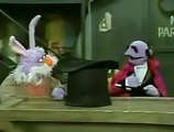 Sesame St - The Amazing Mumford - Pull a Rabbit Out Of The Hat