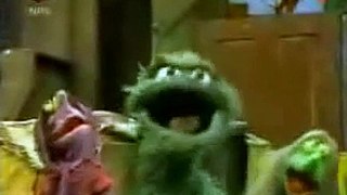 Sesame St - Oscar The Grouch - Fishing In The Swamp