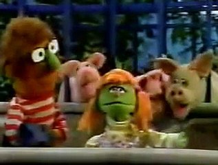 Sesame St - News Flash - What's Your Favorite Animal