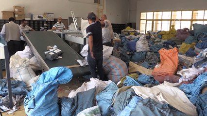 İsrail yıllardır el koyduğu Filistinlilere ait postaları teslim etti - ERİHA