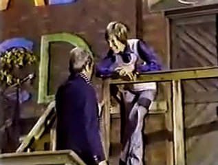 Sesame St - Julie Andrews - Sing a Song