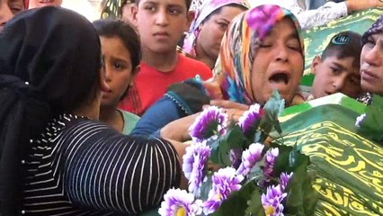 Sokaktaki gürültüye sinirlendi 1 çocuğu öldürdü... Çocuğun cenazesi ailesine teslim edildi