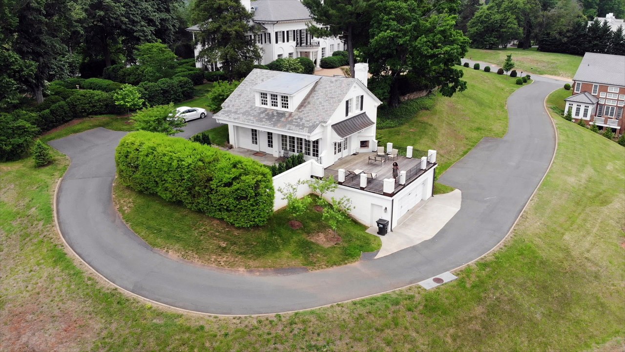 Stay Charlottesville: a mix of history and southern charm