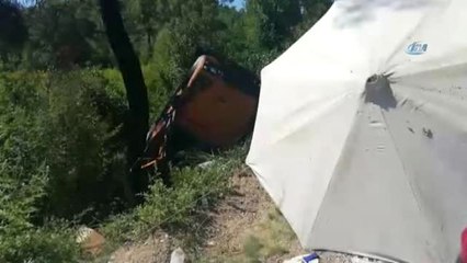 Antalya'da Safari Minibüsü Devrildi: 1 Çek Turist Öldü, 8 Yaralı