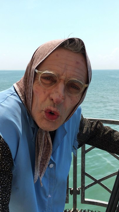 Les Bodin's dans les coulisses de Fort Boyard - En terrasse