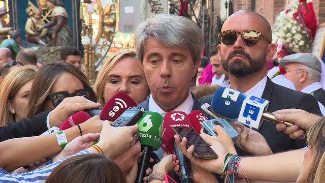 Carmena considera que los manteros no son un problema para Madrid