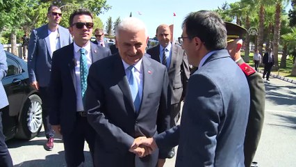 TBMM Başkanı Yıldırım, KKTC'de Boğaz Şehitliği'ni ziyaret etti - LEFKOŞA