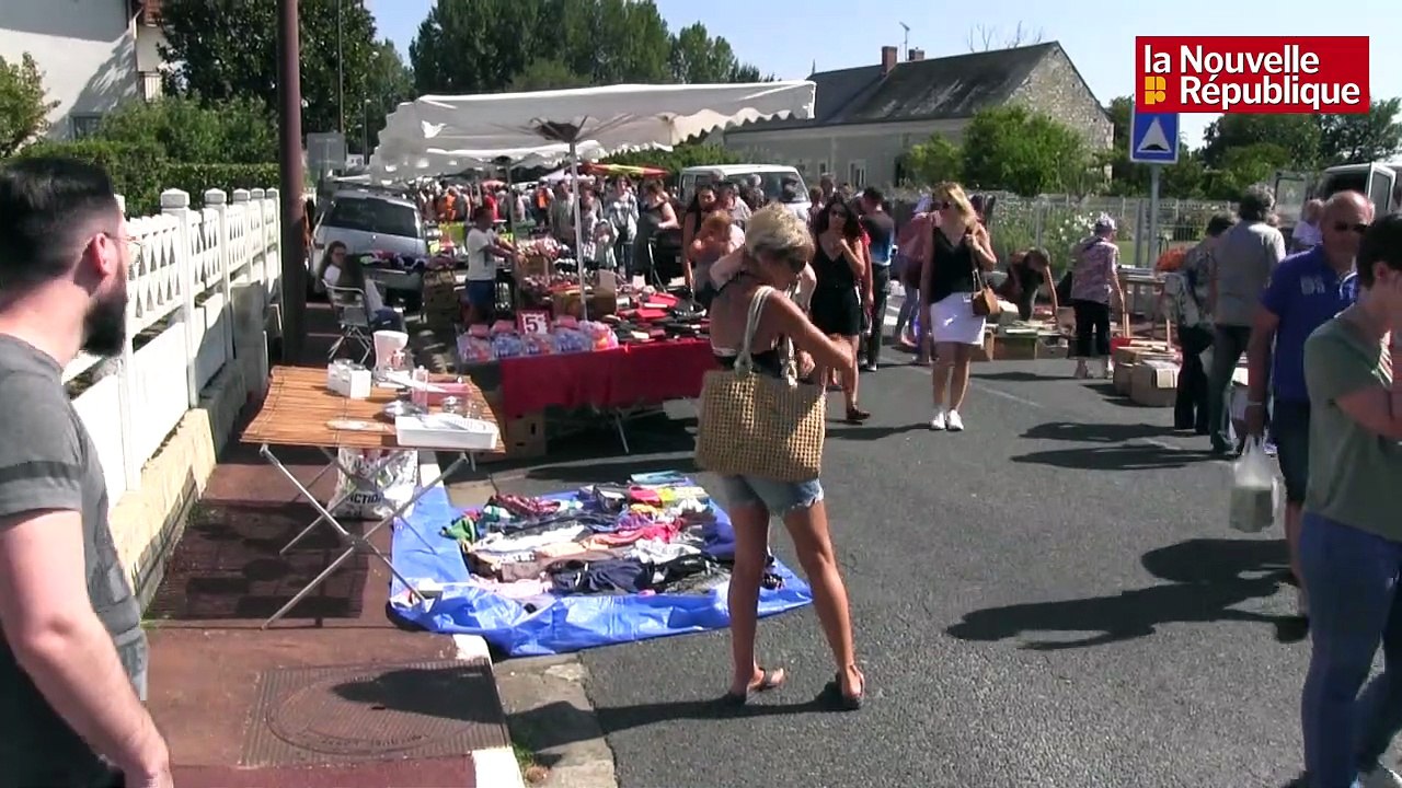 VIDEO Pouzay : la java au village