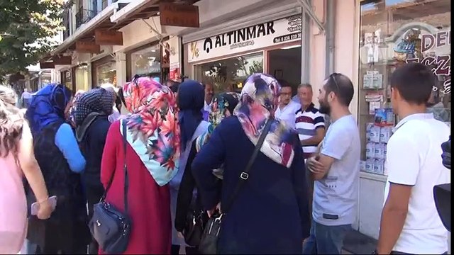 Sünnetinde Takılan 1 Doları Destek İçin Bozdurdu-İha