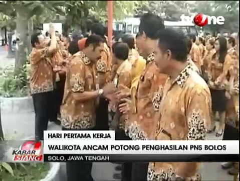 Walikota Solo Ancam Potong Penghasilan PNS Bolos
