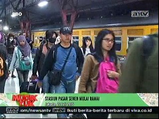 Stasiun Pasar Senen Mulai Dipadati Pemudik dari Pulau Jawa