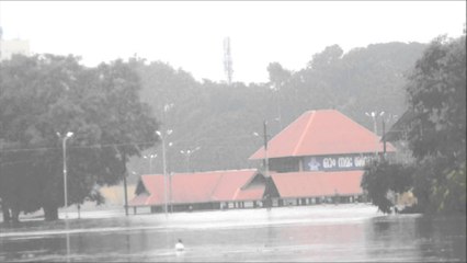 ആലുവയില്‍ ദേശീയ പാത വെള്ളത്തിനടിയിലായി | Oneindia Malayalam