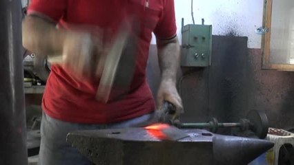 Giresun'da Geleneksel Yöntemle Bıçak Yapan Son Usta