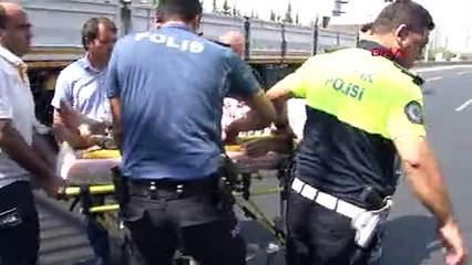 Köprüden otoyola atladı, trafikte uzun araç kuyrukları oluştu