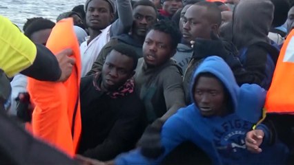 Gobierno italiano confirma la acogida de 20 migrantes del 'Aquarius'