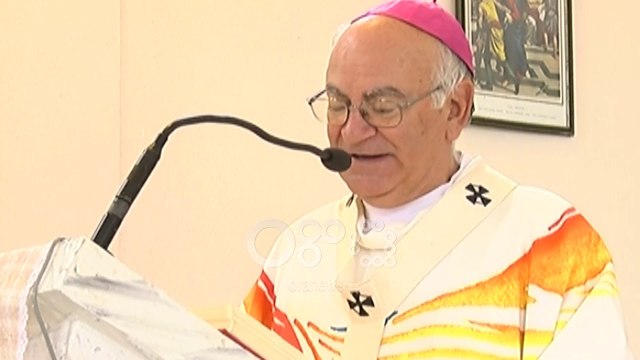 Udhëtimi i tyre përfundoi në mënyrë tragjike , Imzot Massafra lutje për viktimat në Genova