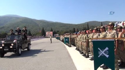 Manisa'da Yemin Eden Komandolar Zeybek Oynadı