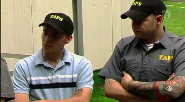 Les traqueurs de fantômes [VF] - S01E06 - L'église est-elle hantée