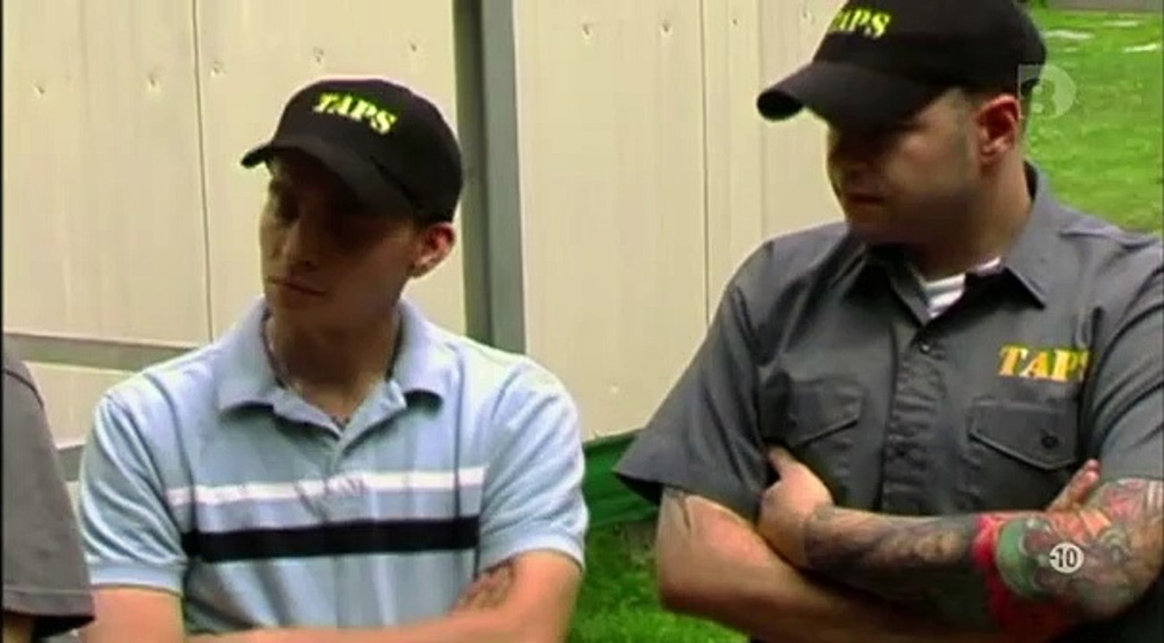 Les traqueurs de fantômes [VF] - S01E06 - L'église est-elle hantée