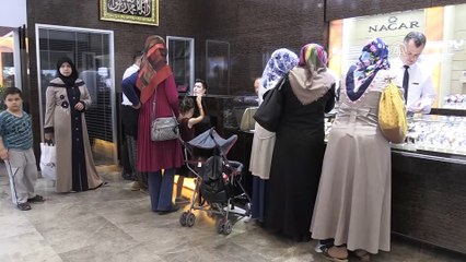 Görme engelliler dolar ve altın bozdurdu - NEVŞEHİR