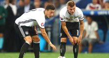 Toni Kroos: Mesut Özil, Milli Takımda Irkçılık Olmadığını İyi Biliyor