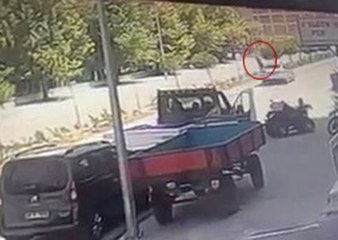 Havada Defalarca Takla Attı