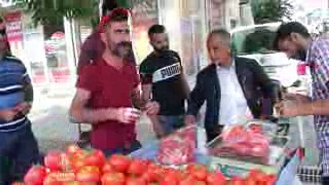 Istanbul: Turci mijenjaju američke dolare u lire