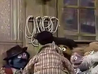 Sesame St - Forgetful Jones & Kermit - Directing a Scene - Through The Door
