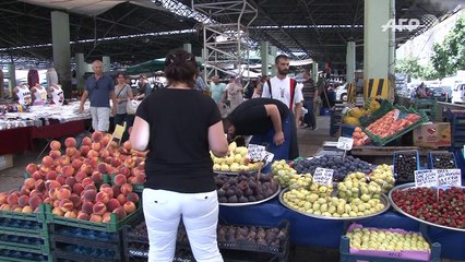 Lira crisis piles pain on Turkish shoppers as costs soar
