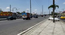 Personas no usan el puente peatonal