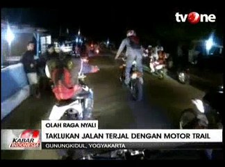 Aksi Ekstrem Para Kroser Menunggu Waktu Sahur