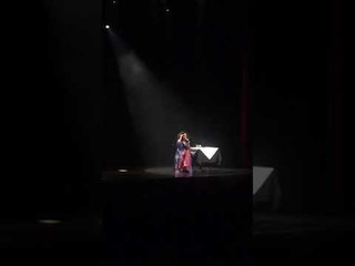 Cantora Teresa Cristina homenageia Marielle e manda um "Seja breve" para Temer