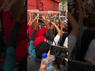 Militantes fecham as garagens do sindicato e impedem a saída de Lula