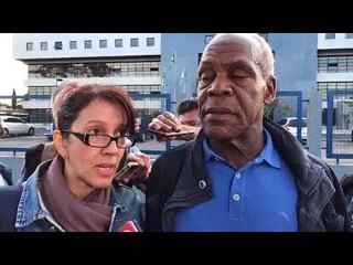 Danny Glover promete lutar pela restauração da democracia no Brasil